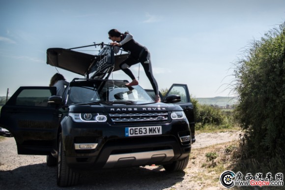 路虎**品牌大使 HANNAH WHITE創(chuàng)造吉尼斯世界紀錄_4.JPG