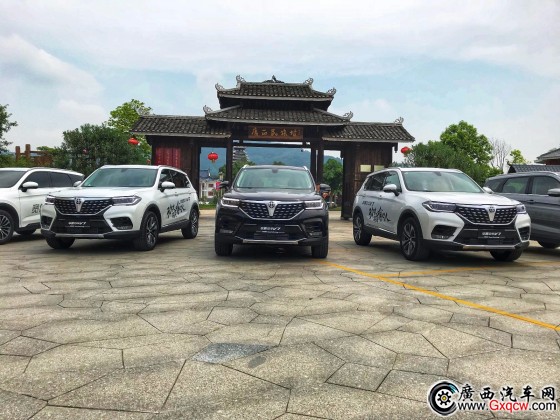 1531485453642916.jpg 807492002366150042_Jc.jpg